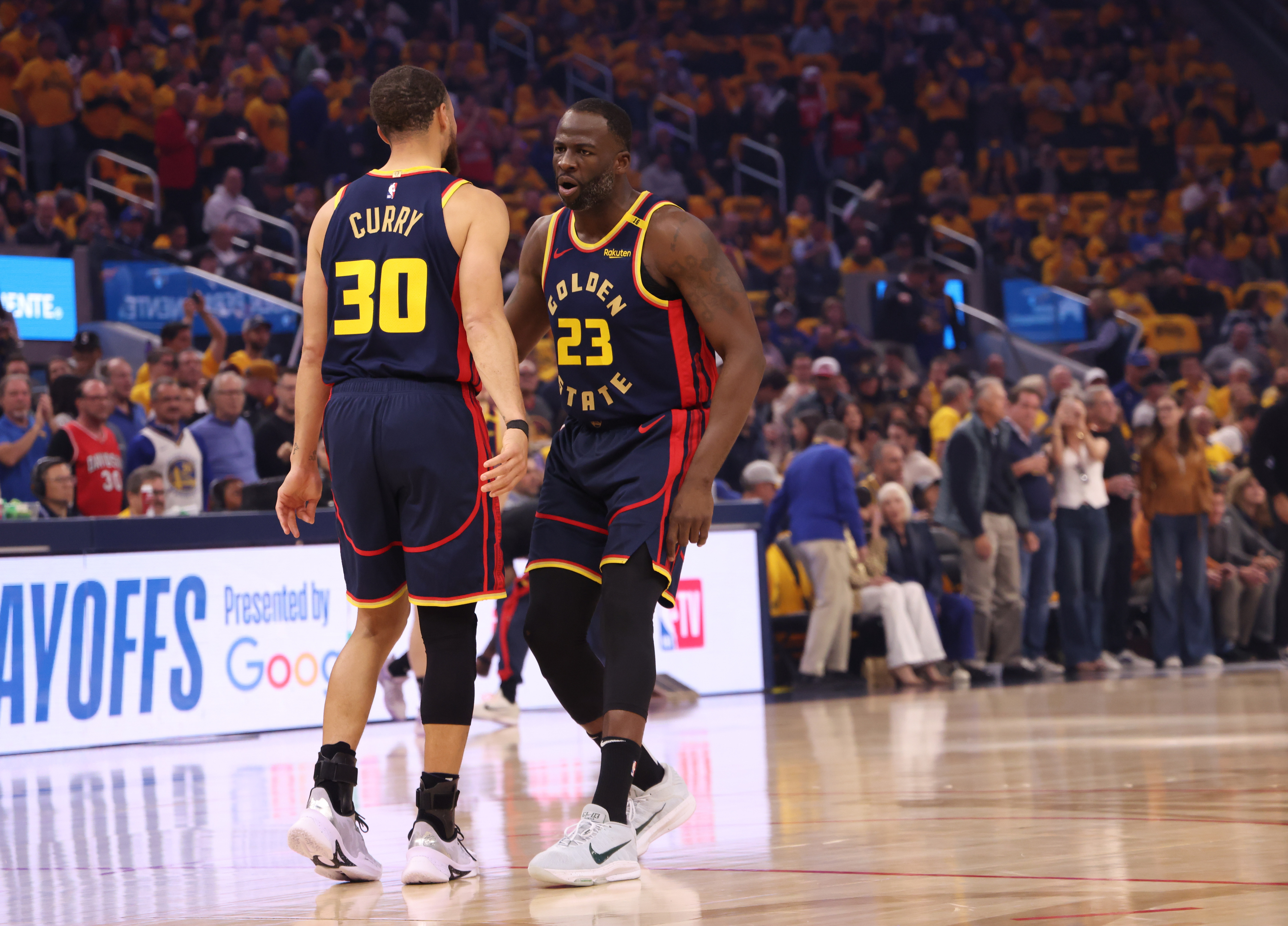 网页版登录入口-库里在新作中透露：与追梦初显配合天分 其持球决策能力值得信赖