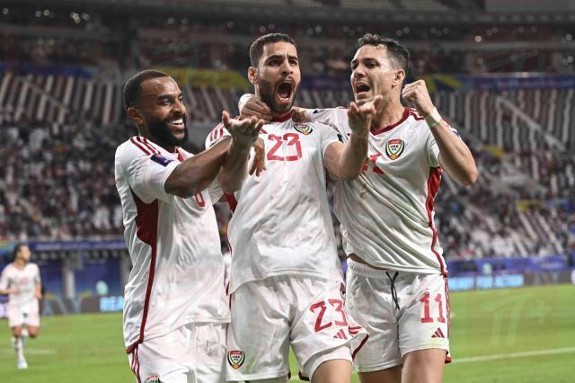 1708223301142072983.jpg 7-阿联酋队23号阿迪尔年仅19岁,已是主力中锋并有2球入账,未来将是中国国奥队后防重点防范对象.jpg